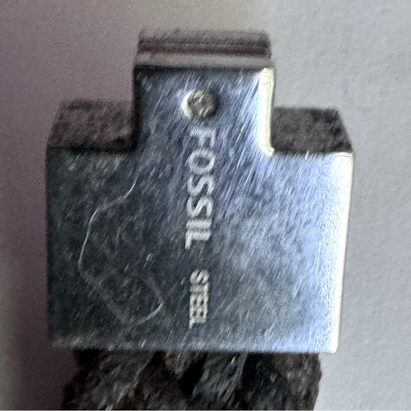 🧩 Fossil Tri-Colour Braided Leather Bracelet – Edgy & Effortlessly Cool 🖤✨ - Picture 5 of 16